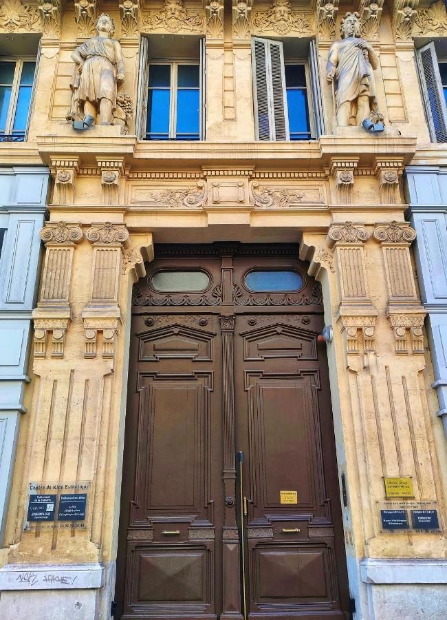 Appartemment Rue De La Republique, Joli Et Moderne Au Coeur Du Centre Marsilya Dış mekan fotoğraf